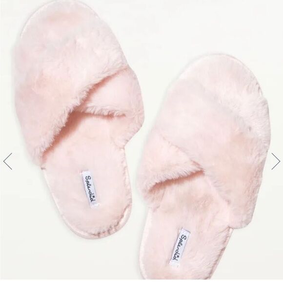 Splendid Faux Fur Slippers! - Picture 7 of 7